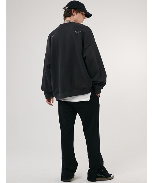 A'GEM9（エージェムナイン）の「A'GEM/9 × .kom『OVDY/オブディワイ』ENTHUSIASM MTM/エンシュージアズム スウェット（Tシャツ/カットソー・メンズ・チャコールグレー/ブラック・L）」の6枚目の写真