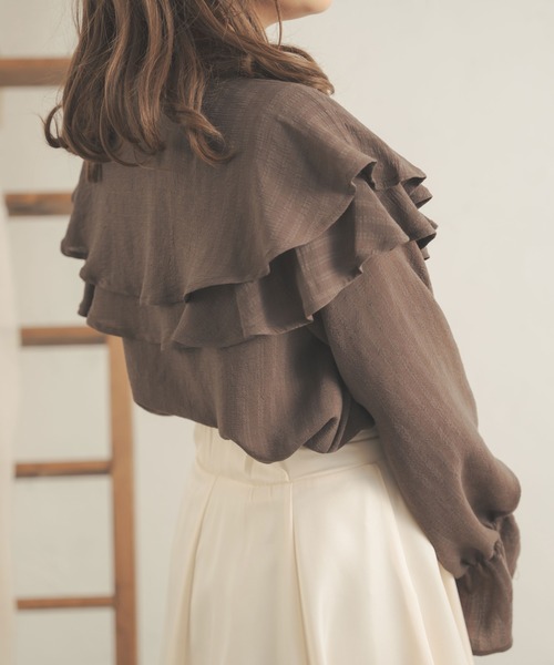 Ambre Neige(アンブルネージュ)の「ストライプケープブラウス/【WEB/EC限定商品】(シャツ/ブラウス・レディース・ダークブラウン/アイボリー/ライトベージュ・FREE)」の12枚目の写真
