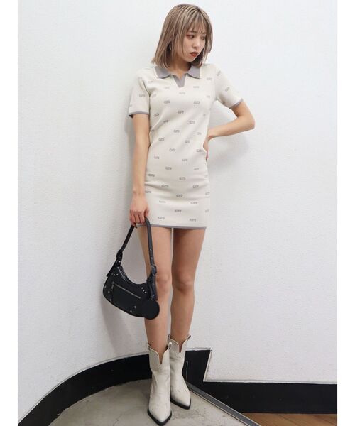 EMODA（エモダ）の「トーンカラーポロワンピース（ワンピース・レディース・アイボリー/ブラック/ブルー・FREE）」の5枚目の写真