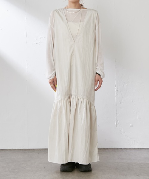 Omekashi（オメカシ）の「タフタギャザージャンパースカート（ワンピース・レディース・オフホワイト/ブラック・36/38）」の10枚目の写真