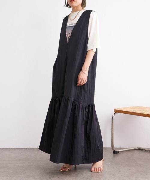 Omekashi（オメカシ）の「タフタギャザージャンパースカート（ワンピース・レディース・オフホワイト/ブラック・36/38）」の21枚目の写真