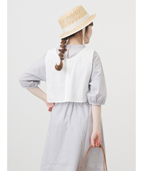 ehka sopo（エヘカソポ）の「リボンテープ付パイピングカンカン帽（ハット・レディース・オフホワイト/ブラウン/ブラック・ﾌﾘ-）」の13枚目の写真