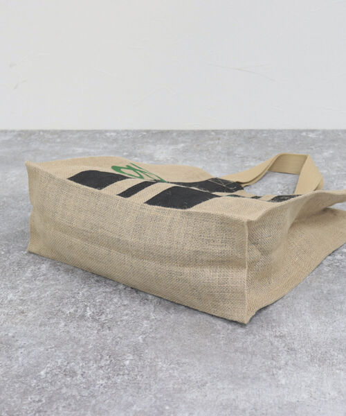 MAISON BENGAL（マイソンベンガル）の「【Maison Bengal/メゾンベンガル】別注ストライプ×CITYプリントトートバッグ（トートバッグ・レディース・ホワイト系その他/ブラック系その他・FREE）」の6枚目の写真