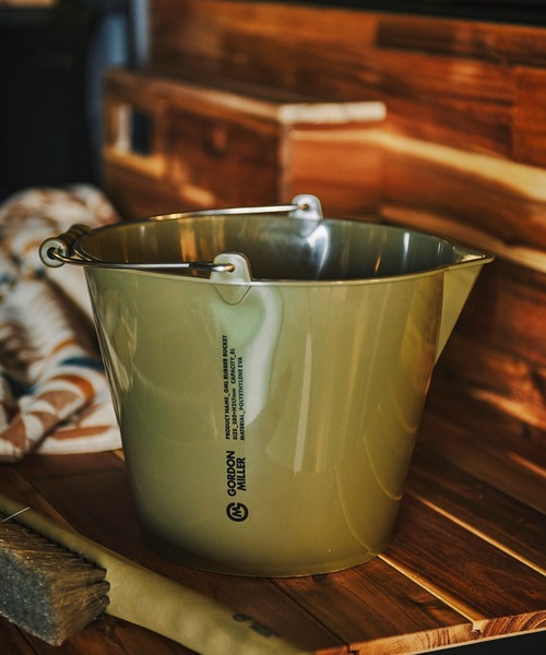 GORDON MILLER（ゴードンミラー）の「GORDON MILLER（ゴードンミラー）ラバーバケツ8L（掃除グッズ・メンズ・タン/ダークグレー/オリーブドラブ・ONE SIZE）」の3枚目の写真