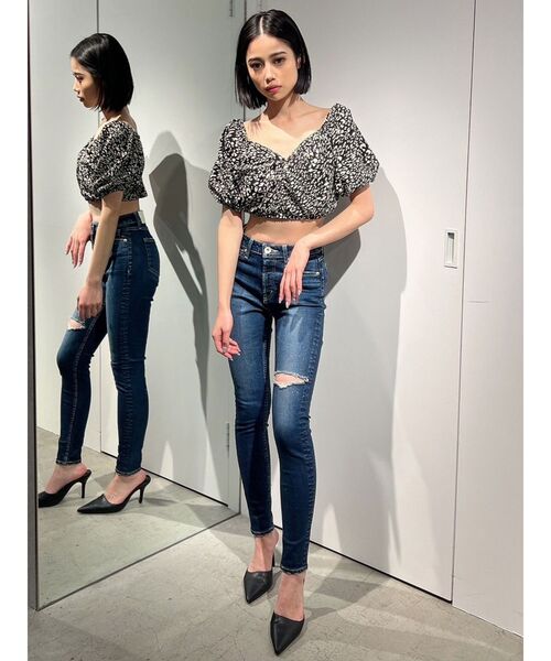 GYDA（ジェイダ）の「M/W HIP RIPPEDスキニーデニムパンツ（デニムパンツ・レディース・ライトブルー/インディゴブルー・SMALL/X-SMALL/MEDIUM）」の19枚目の写真