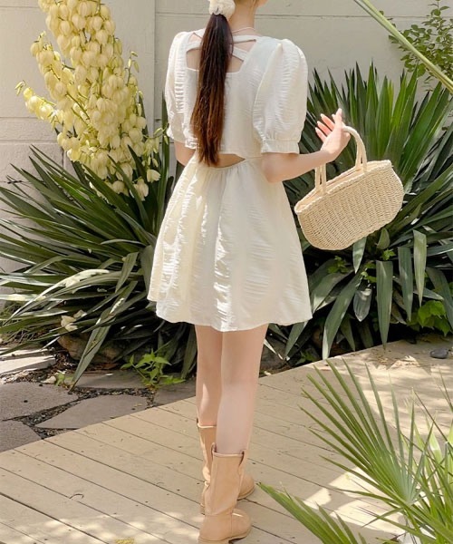 SONA（ソナ）の「SONA バッグスリットフレアミニワンピース（ワンピース・レディース・ベージュ・FREE）」の7枚目の写真