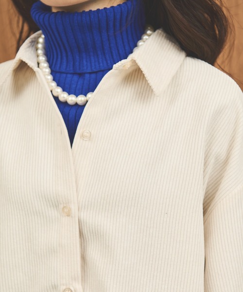 MERLOT（メルロー）の「コーデュロイビッグシャツ（シャツ/ブラウス・レディース・オレンジ/アイボリー・FREE）」の7枚目の写真