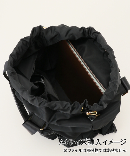 VIOLAd'ORO(ヴィオラドーロ)の「【VIOLAd’ORO/ヴィオラドーロ】 ナイロンレザー2WAYBAG(バックパック/リュック・レディース・ブラック・FREE)」の7枚目の写真