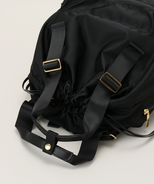 VIOLAd'ORO(ヴィオラドーロ)の「【VIOLAd’ORO/ヴィオラドーロ】 ナイロンレザー2WAYBAG(バックパック/リュック・レディース・ブラック・FREE)」の13枚目の写真