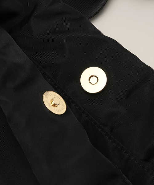 VIOLAd'ORO(ヴィオラドーロ)の「【VIOLAd’ORO/ヴィオラドーロ】 ナイロンレザー2WAYBAG(バックパック/リュック・レディース・ブラック・FREE)」の15枚目の写真