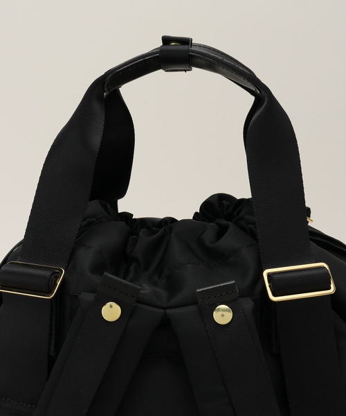 VIOLAd'ORO(ヴィオラドーロ)の「【VIOLAd’ORO/ヴィオラドーロ】 ナイロンレザー2WAYBAG(バックパック/リュック・レディース・ブラック・FREE)」の18枚目の写真