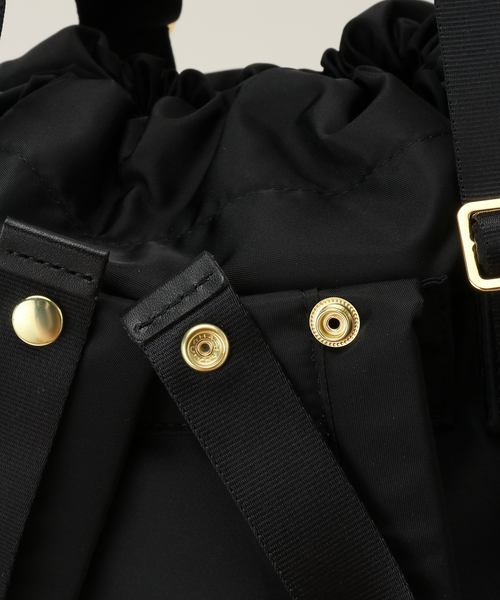 VIOLAd'ORO(ヴィオラドーロ)の「【VIOLAd’ORO/ヴィオラドーロ】 ナイロンレザー2WAYBAG(バックパック/リュック・レディース・ブラック・FREE)」の19枚目の写真