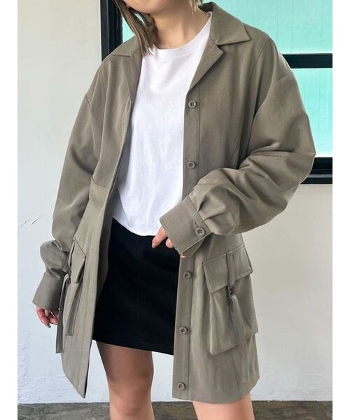 EMODA（エモダ）の「Wポケットオープンカラーワンピース（ワンピース・レディース・ブラック/ベージュ/グレー・FREE）」の4枚目の写真