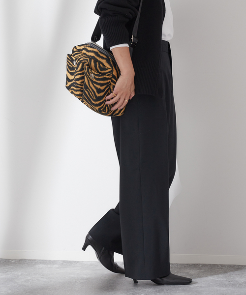 journal standard L'essage（ジャーナルスタンダードレサージュ）の「■ワイドタックパンツ（スラックス・レディース・グレー/ブラック・36/38）」の8枚目の写真