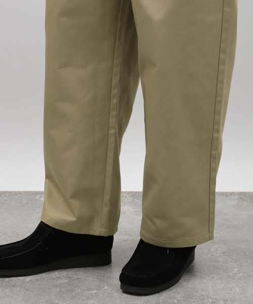 LAKOLE（ラコレ）の「チノタックワイドパンツ / 970381（チノパンツ・メンズ・ベージュ/ブラウン/ダークブルー・MEDIUM/SMALL/LARGE）」の11枚目の写真