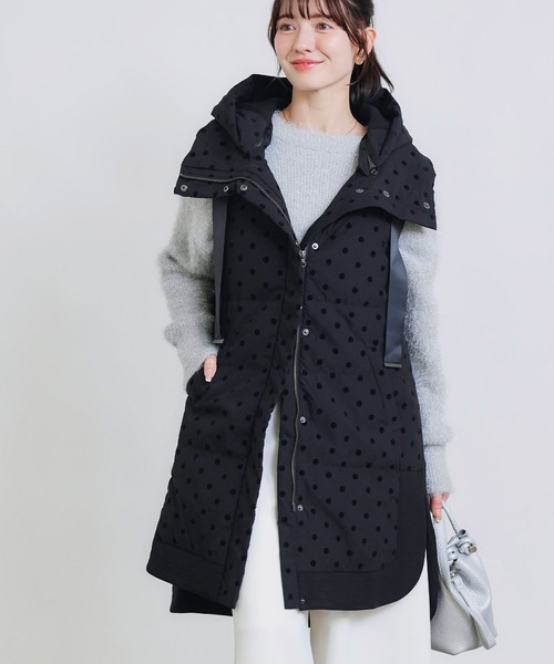 PICCIN PERLA（ピッチンペルラ）の「ダンボール切り替えフロッキードットロングダウンベスト（ダウンベスト・レディース・ブラック・S/M）」の10枚目の写真