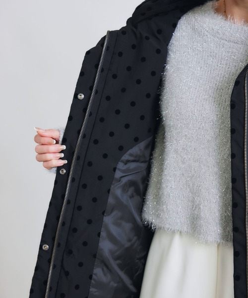 PICCIN PERLA（ピッチンペルラ）の「ダンボール切り替えフロッキードットロングダウンベスト（ダウンベスト・レディース・ブラック・S/M）」の22枚目の写真