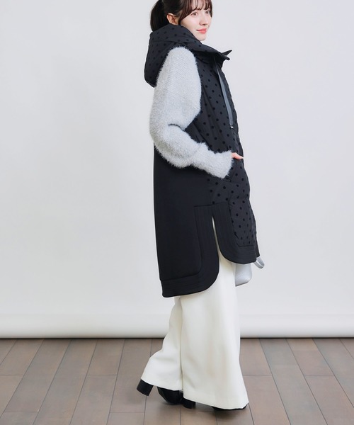 PICCIN PERLA（ピッチンペルラ）の「ダンボール切り替えフロッキードットロングダウンベスト（ダウンベスト・レディース・ブラック・S/M）」の16枚目の写真