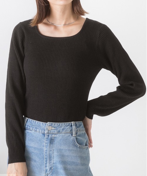 ad thie(アドティエ)の「スクエアネック リブニットトップス(ニット/セーター・レディース・ライトグリーン/ブラウン/オフホワイト/パープル/マスタード/ベージュ/オレンジ/カーキ/ブラック・FREE)」の3枚目の写真