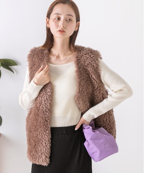 ad thie(アドティエ)の「スクエアネック リブニットトップス(ニット/セーター・レディース・ライトグリーン/ブラウン/オフホワイト/パープル/マスタード/ベージュ/オレンジ/カーキ/ブラック・FREE)」の11枚目の写真