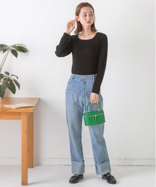 ad thie(アドティエ)の「スクエアネック リブニットトップス(ニット/セーター・レディース・ライトグリーン/ブラウン/オフホワイト/パープル/マスタード/ベージュ/オレンジ/カーキ/ブラック・FREE)」の13枚目の写真