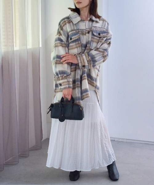 TRIANGLE PALETTE(トライアングルパレット)の「オーバーサイズ シャギーチェックシャツジャケット(ブルゾン・レディース・ブルー/アイボリー/ブラウン・FREE)」の10枚目の写真