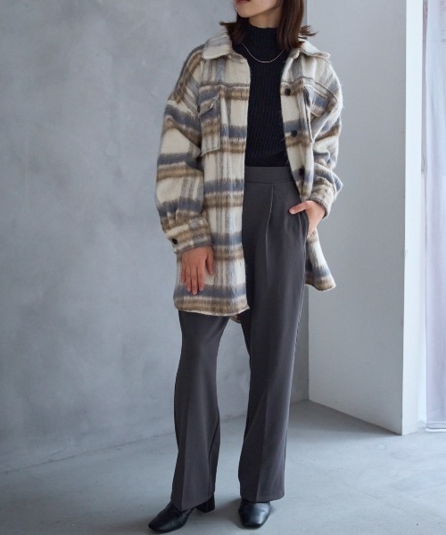 TRIANGLE PALETTE(トライアングルパレット)の「オーバーサイズ シャギーチェックシャツジャケット(ブルゾン・レディース・ブルー/アイボリー/ブラウン・FREE)」の11枚目の写真