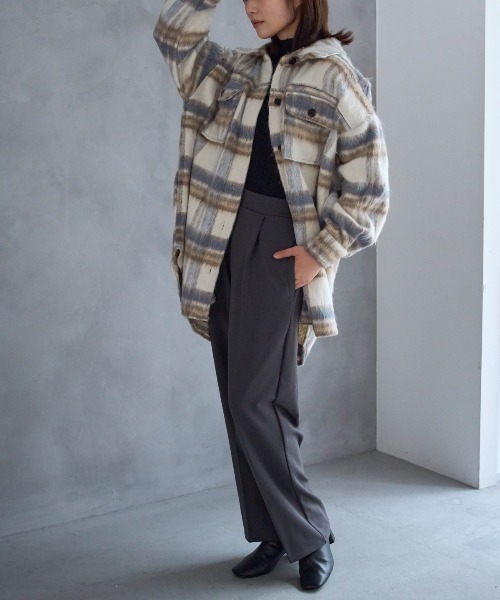 TRIANGLE PALETTE(トライアングルパレット)の「オーバーサイズ シャギーチェックシャツジャケット(ブルゾン・レディース・ブルー/アイボリー/ブラウン・FREE)」の13枚目の写真