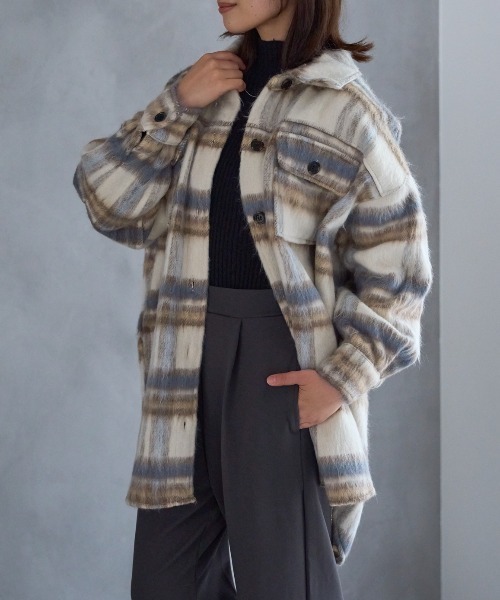 TRIANGLE PALETTE(トライアングルパレット)の「オーバーサイズ シャギーチェックシャツジャケット(ブルゾン・レディース・ブルー/アイボリー/ブラウン・FREE)」の14枚目の写真