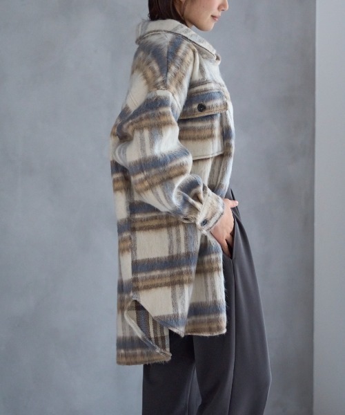 TRIANGLE PALETTE(トライアングルパレット)の「オーバーサイズ シャギーチェックシャツジャケット(ブルゾン・レディース・ブルー/アイボリー/ブラウン・FREE)」の17枚目の写真