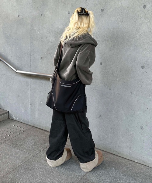 sedacle(セダクル)の「オーバーシルエットボア切り替えデニム(デニムパンツ・メンズ・ブラック・SMALL/LARGE/MEDIUM)」の10枚目の写真
