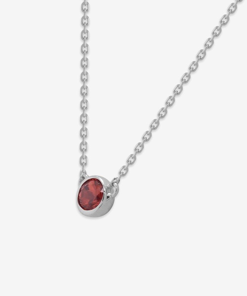 ESTELLE（エステール）の「1月誕生石 シルバー ガーネット ネックレス ESTELLE/エステール WEB限定（ネックレス・レディース・ホワイト・40cm）」の3枚目の写真