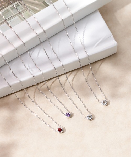 ESTELLE（エステール）の「1月誕生石 シルバー ガーネット ネックレス ESTELLE/エステール WEB限定（ネックレス・レディース・ホワイト・40cm）」の8枚目の写真