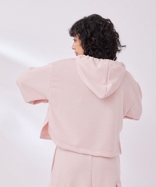 NERGY（ナージー）の「【UV＆吸水速乾】ワイドフードスウェットトップス（パーカー・レディース・キナリ/ブラック/ピンク・FREE）」の12枚目の写真