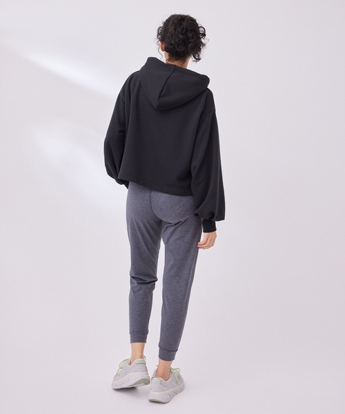 NERGY（ナージー）の「【UV＆吸水速乾】ワイドフードスウェットトップス（パーカー・レディース・キナリ/ブラック/ピンク・FREE）」の18枚目の写真