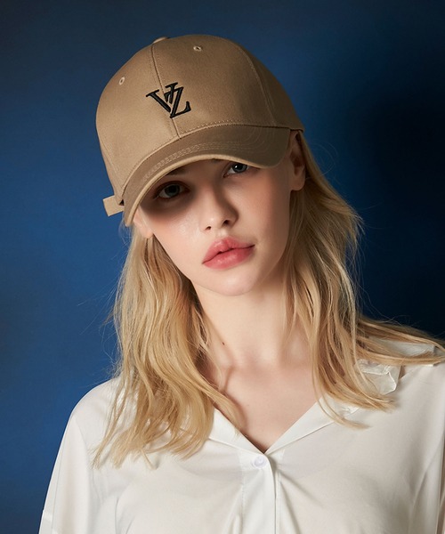 VARZAR（バザール）の「【VARZAR/バザール】3D Monogram logo over fit ball cap/3Dモノグラムロゴオーバーフィットボールキャップ（キャップ・レディース・ネイビー/ベージュ/ホワイト/ブラック・FREE）」の7枚目の写真