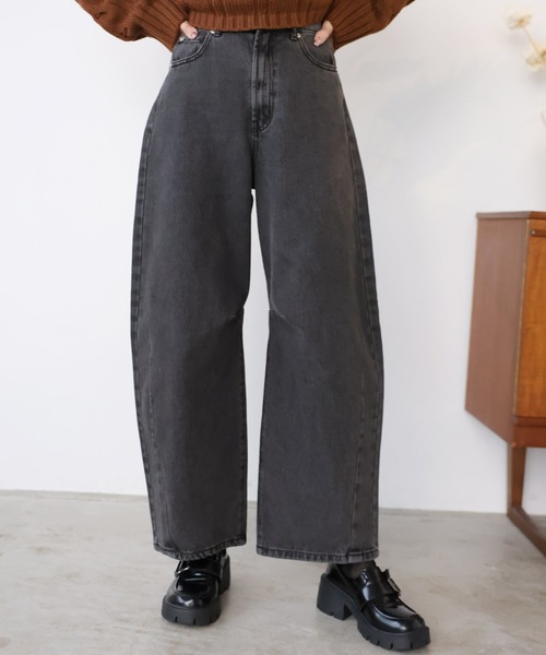 Girly Doll（ガーリードール）の「カーブラインパンツ（デニムパンツ・レディース・ブラック/インディゴブルー/サックスブルー/ブルー・F/M/L）」の5枚目の写真