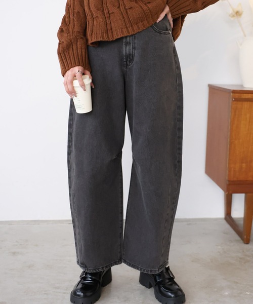 Girly Doll（ガーリードール）の「カーブラインパンツ（デニムパンツ・レディース・ブラック/インディゴブルー/サックスブルー/ブルー・F/M/L）」の7枚目の写真