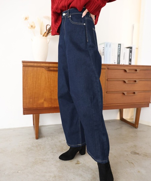 Girly Doll（ガーリードール）の「カーブラインパンツ（デニムパンツ・レディース・ブラック/インディゴブルー/サックスブルー/ブルー・F/M/L）」の16枚目の写真