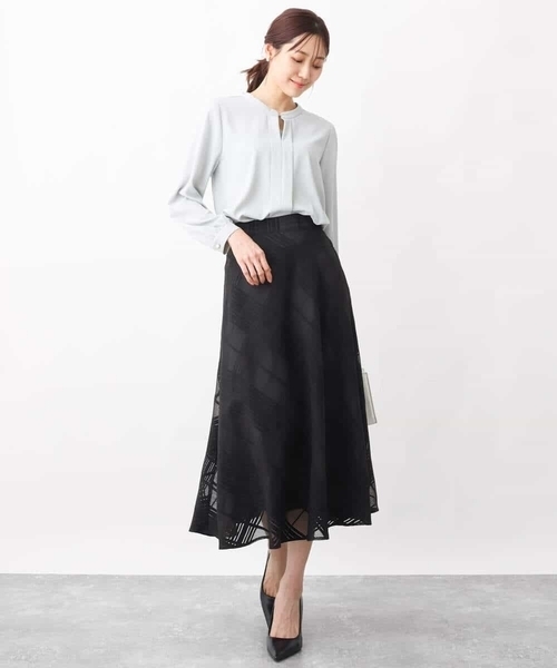 OFUON le MK（オフオンルエムケー）の「シアーチェック柄フレアースカート（スカート・レディース・ブルー/ブラック/ミント・38/36/40）」の11枚目の写真