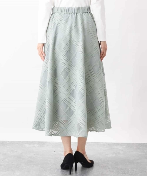 OFUON le MK（オフオンルエムケー）の「シアーチェック柄フレアースカート（スカート・レディース・ブルー/ブラック/ミント・38/36/40）」の19枚目の写真