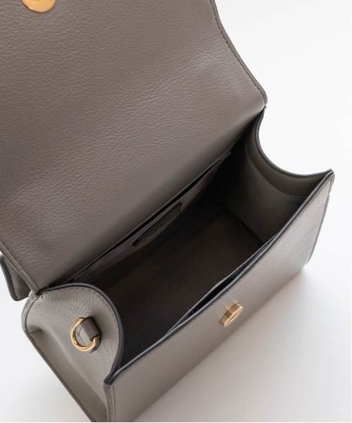 RANDA(ランダ)の「パッドロックデザイン2WAYバッグ(ショルダーバッグ・レディース・イエロー/グレー/クリーム/ブラック・FREE)」の17枚目の写真