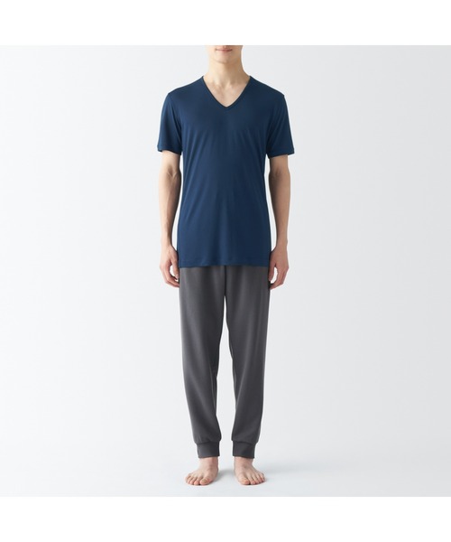 無印良品(ムジルシリョウヒン)の「紳士 ひんやりなめらか Vネック半袖Tシャツ(インナーウェア/肌着・メンズ・ネイビー/ホワイト/スモーキーグリーン系/ブラック/グレー・XL/L/M/S/XS)」の6枚目の写真