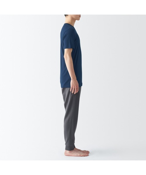 無印良品(ムジルシリョウヒン)の「紳士 ひんやりなめらか Vネック半袖Tシャツ(インナーウェア/肌着・メンズ・ネイビー/ホワイト/スモーキーグリーン系/ブラック/グレー・XL/L/M/S/XS)」の7枚目の写真