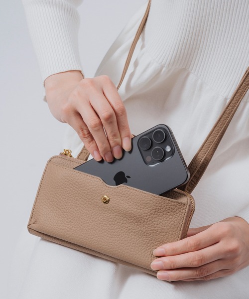 MURA(ムラ)の「フルグレイン シュリンクレザー L字ファスナー財布付き 横型スマホショルダー(ショルダーバッグ・レディース・グレー/ブラック/ベージュ/ブラウン/グリーン・FREE)」の20枚目の写真