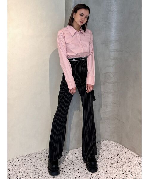 EMODA(エモダ)の「アウトポケットフレアパンツ(カーゴパンツ・レディース・その他/ブルー/ブラック・SMALL/MEDIUM)」の21枚目の写真