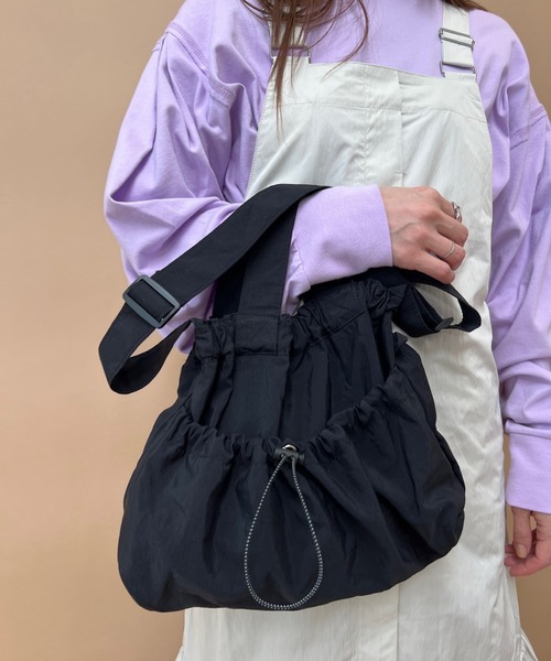 y/m(イム)の「ドロストナイロン2WayBAG(ショルダーバッグ・レディース・ブラック/ブルー/アイボリー・FREE)」の9枚目の写真