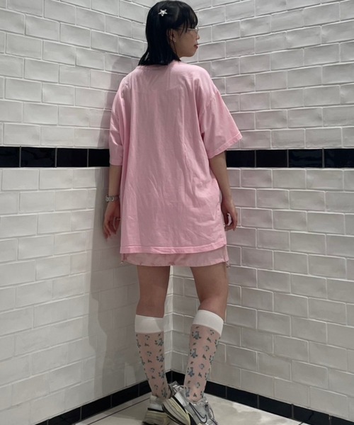 Candy Stripper(キャンディストリッパー)の「CND CLUB BIG Tシャツ(Tシャツ/カットソー・レディース・オフホワイト/ブラック/イエロー/ピンク・2)」の19枚目の写真