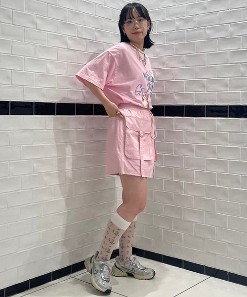 Candy Stripper CND CLUB BIG Tシャツ オフホワイト Candy Stripper（キャンディストリッパー）の「CND CLUB BIG T