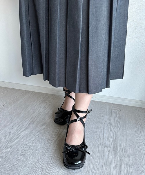Silly（シリー）の「【トレンドアイテム！】ブロックヒールリボンパンプス（パンプス・レディース・ブラック・SMALL/MEDIUM/LARGE）」の18枚目の写真